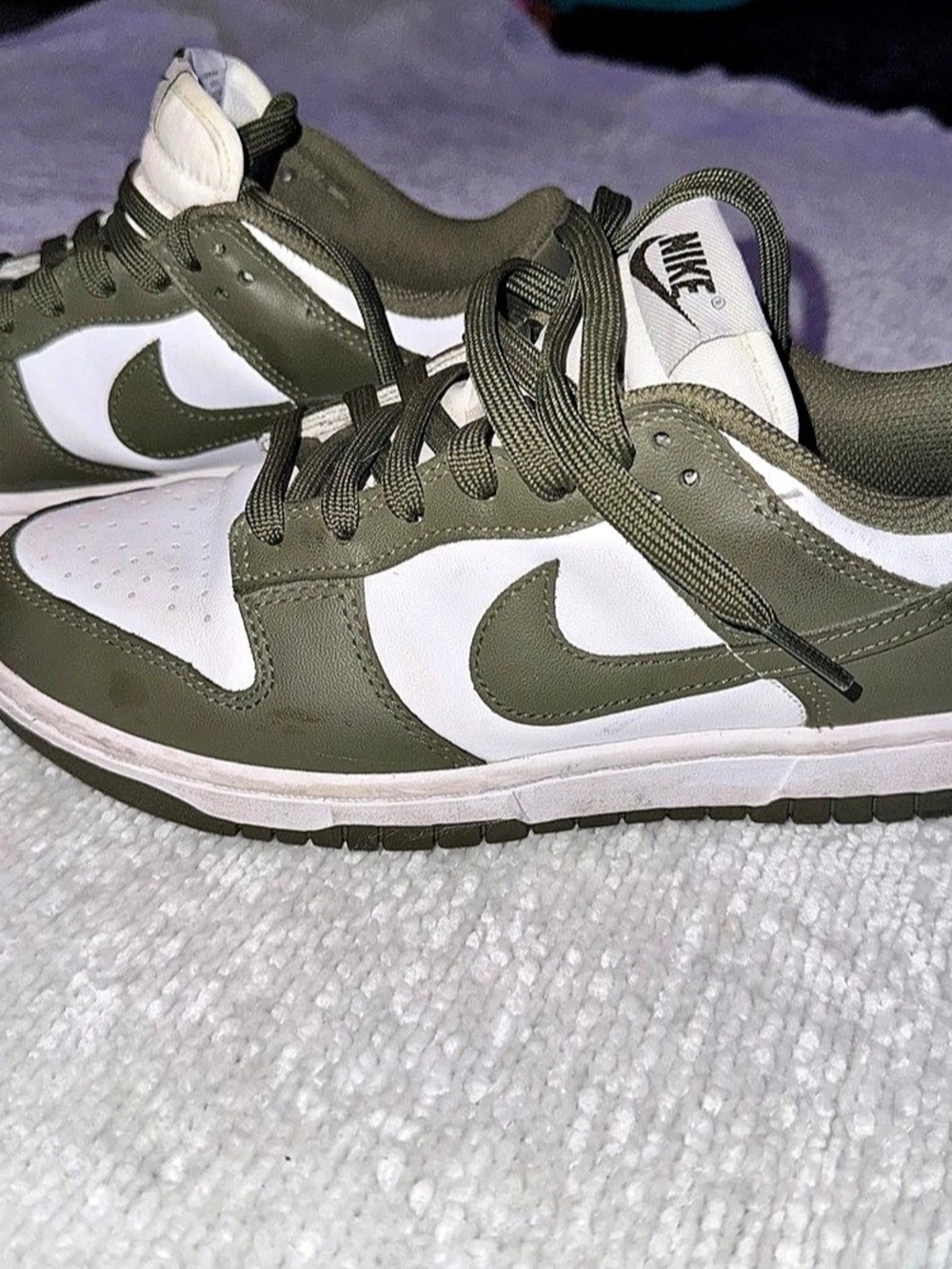 Nike Dunk Low Sneakers Olive Green & White US 7